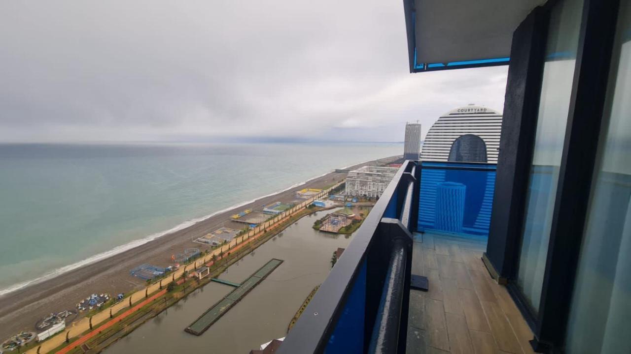 Downtown Centre In Batumi Aparthotel Orbi City In Batumi Kültér fotó