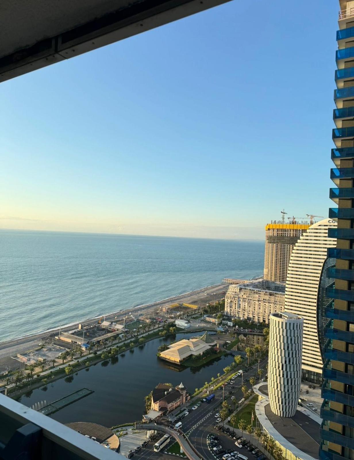 Downtown Centre In Batumi Aparthotel Orbi City In Batumi Kültér fotó