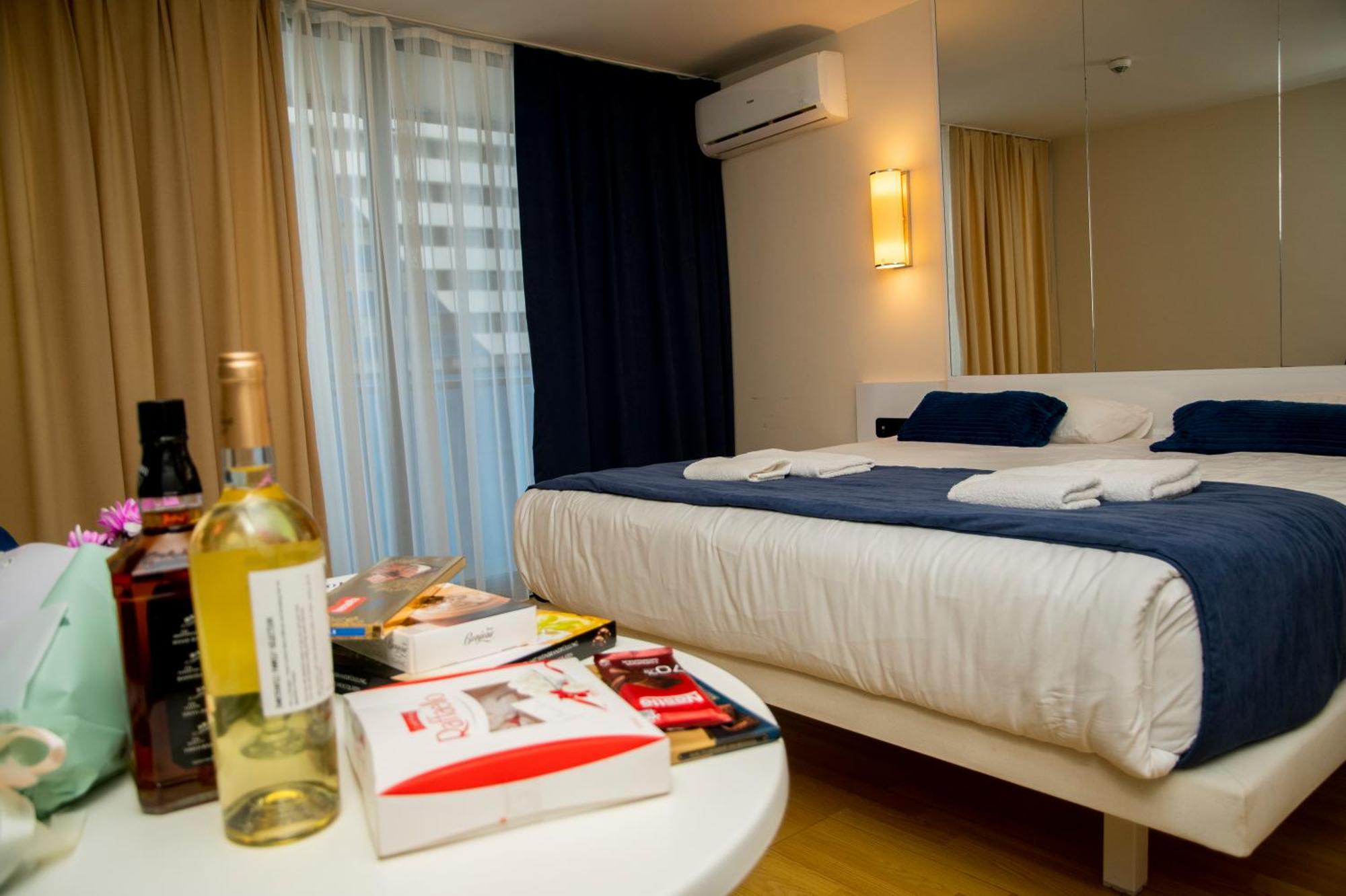 Downtown Centre In Batumi Aparthotel Orbi City In Batumi Kültér fotó